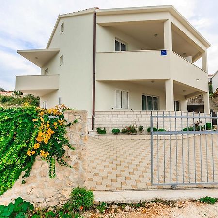 Apartments Rogulj Rogoznica  Buitenkant foto