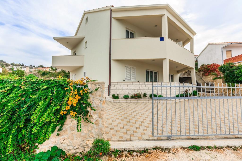 Apartments Rogulj Rogoznica  Buitenkant foto