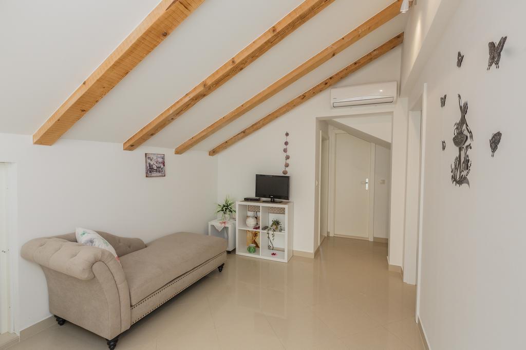 Apartments Rogulj Rogoznica  Kamer foto