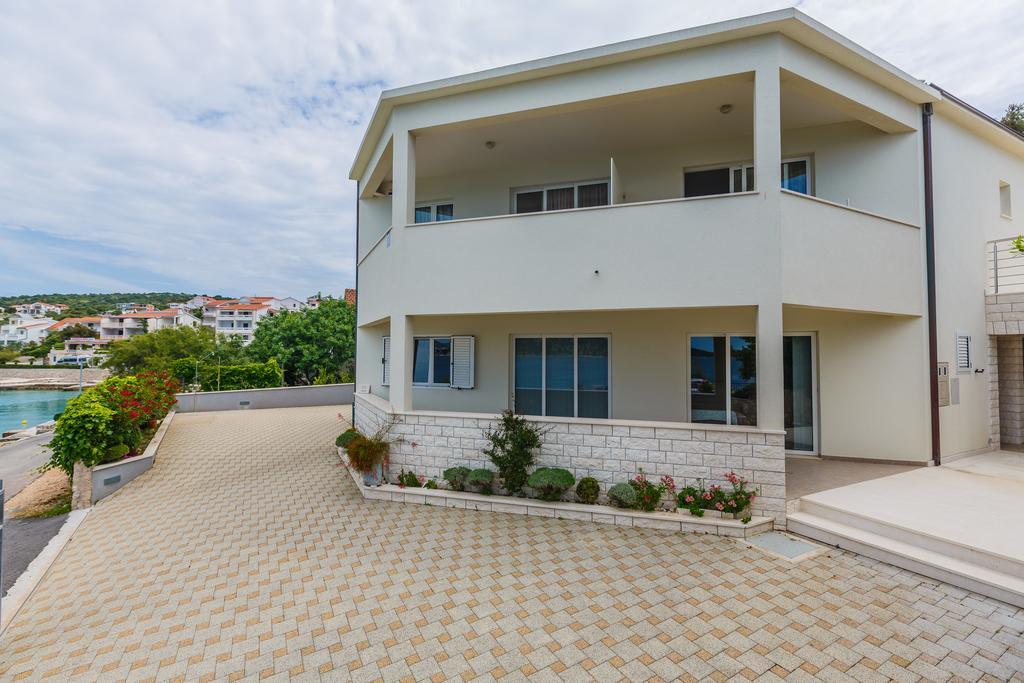 Apartments Rogulj Rogoznica  Buitenkant foto