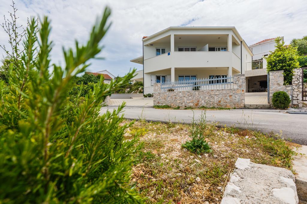 Apartments Rogulj Rogoznica  Buitenkant foto
